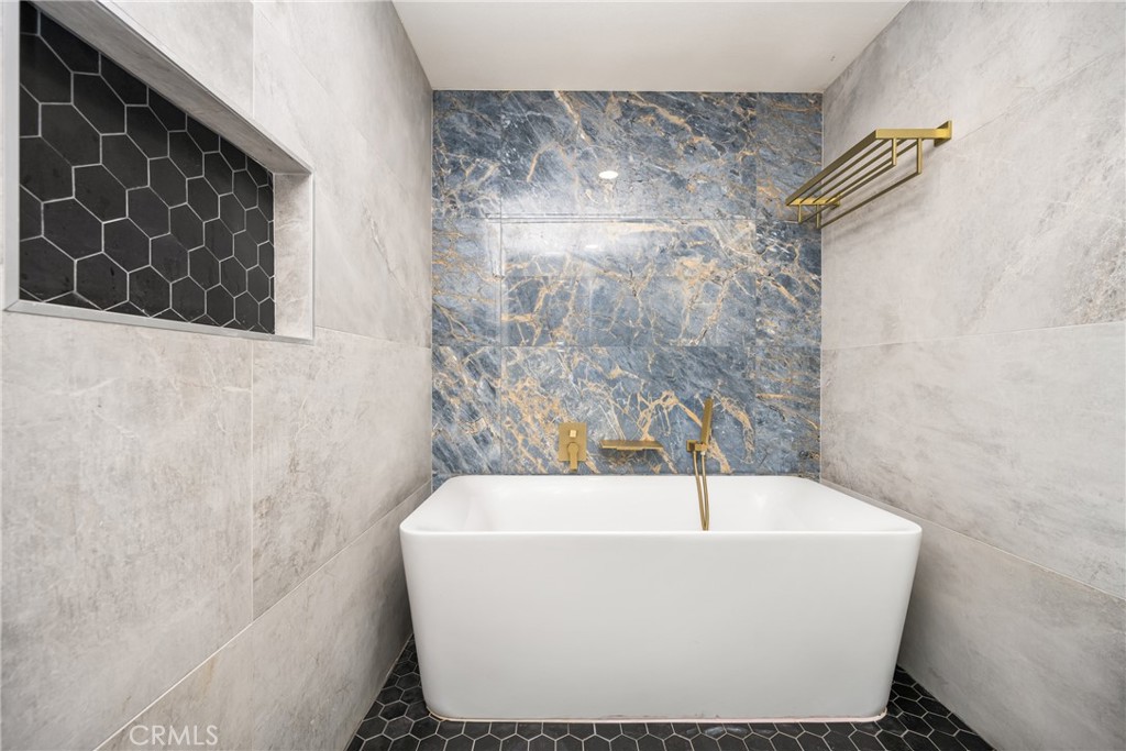 17110 Bluewater Lane 139