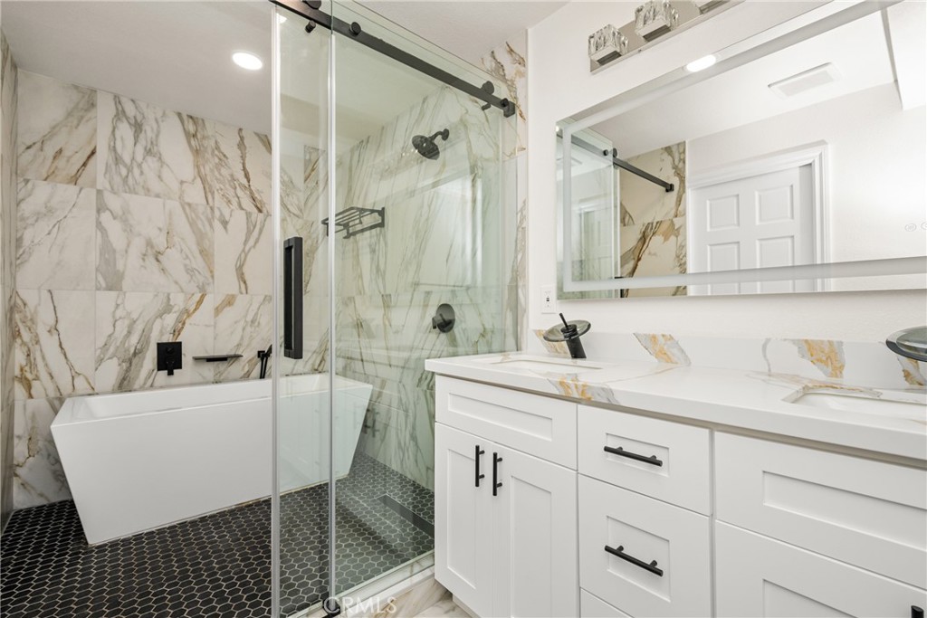 17094 Bluewater Lane