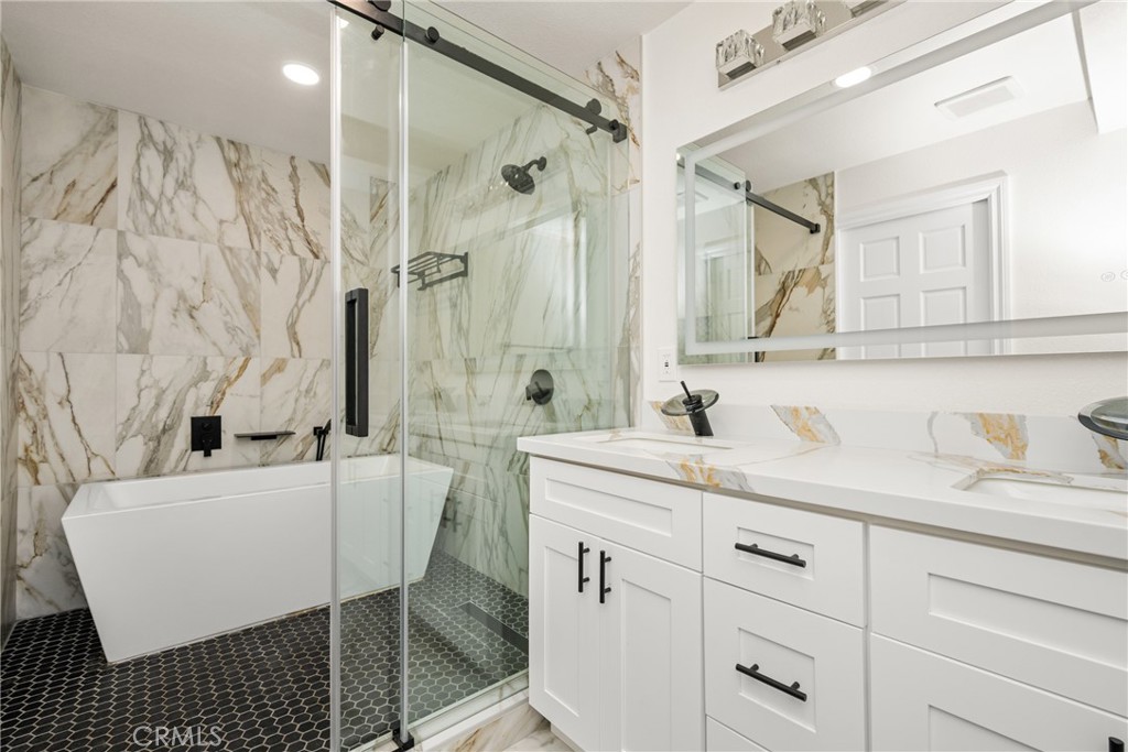 17094 Bluewater Lane