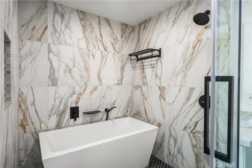 17094 Bluewater Lane