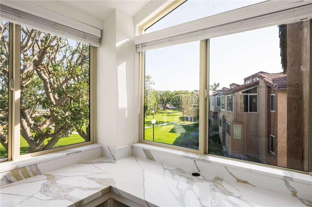 17094 Bluewater Lane