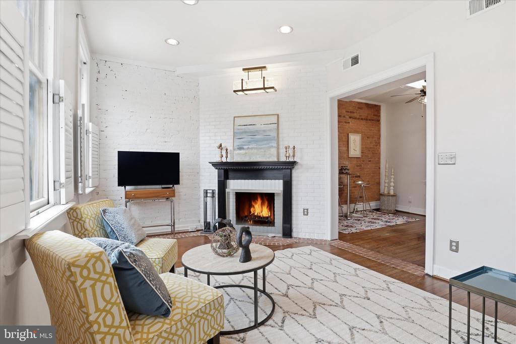 1006 PRINCE STREET 3