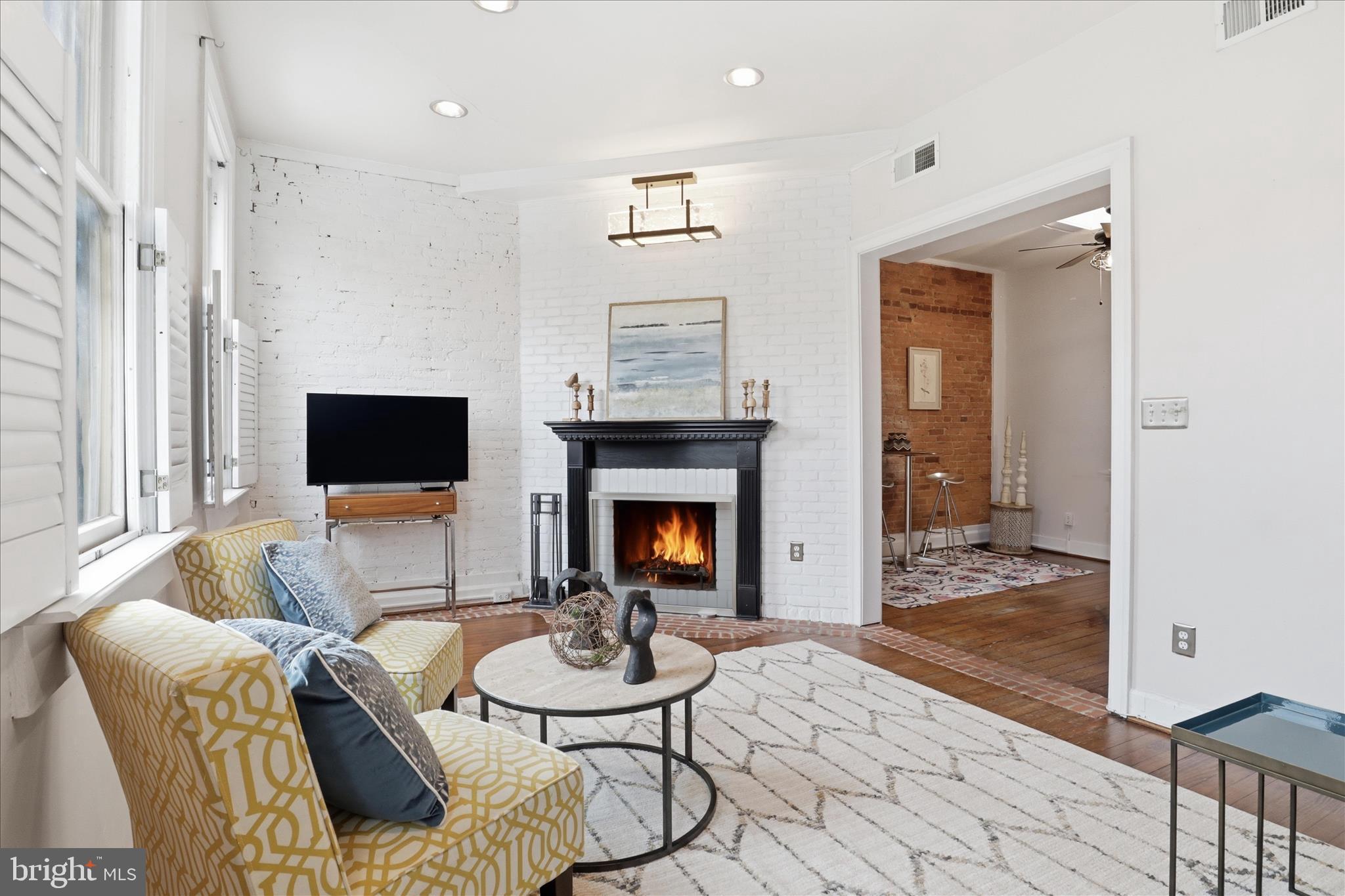 1006 PRINCE STREET 3