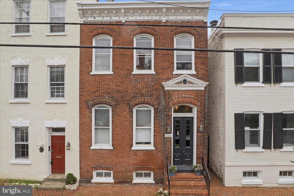 1006 PRINCE STREET 3