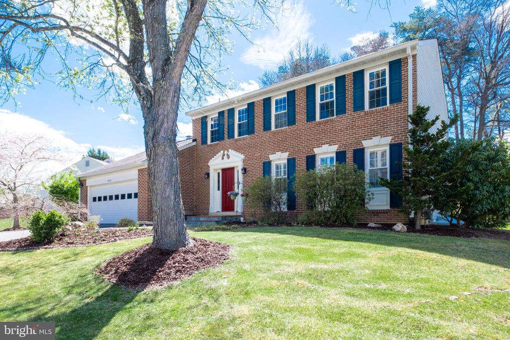 5580 ANN PEAKE DRIVE