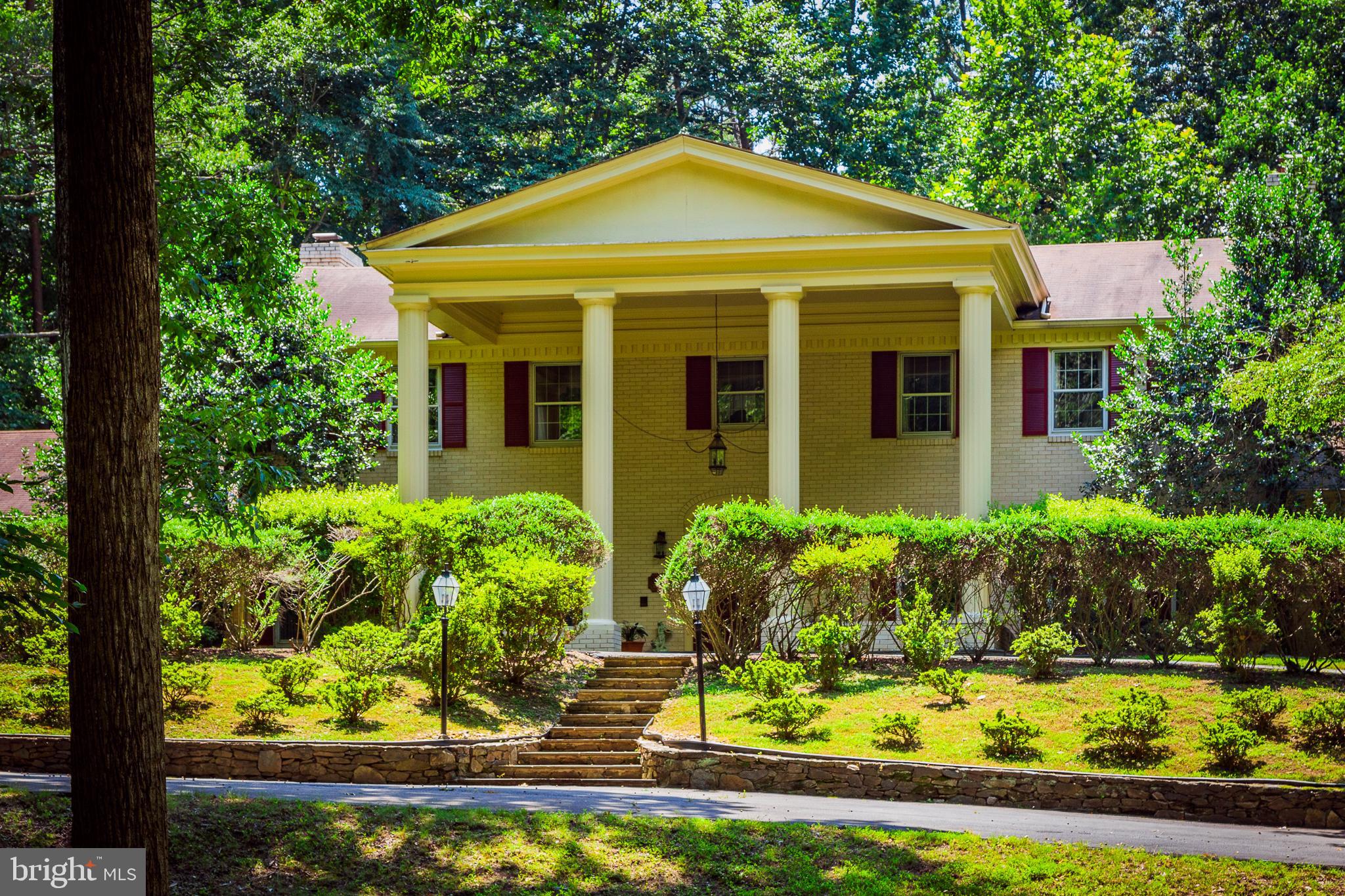 10525 SUMMERWIND LANE