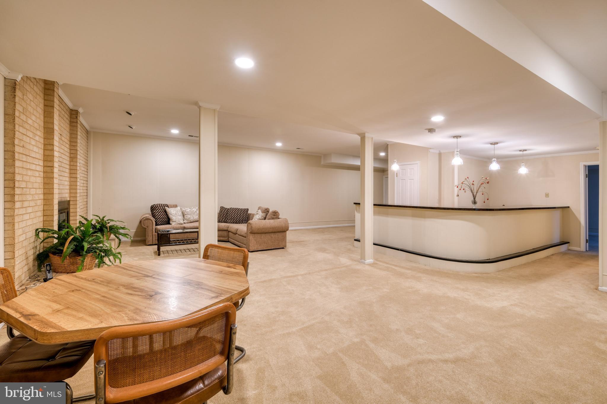 10525 SUMMERWIND LANE