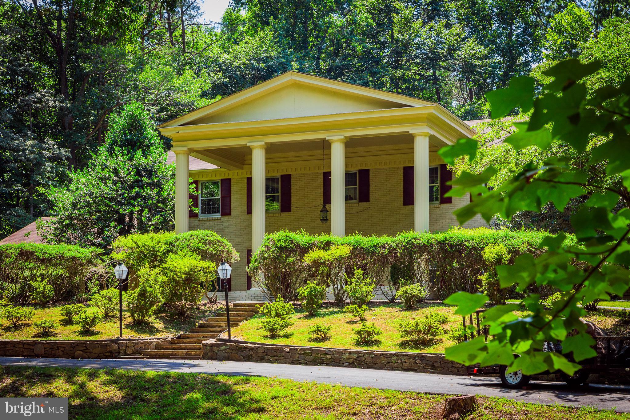 10525 SUMMERWIND LANE