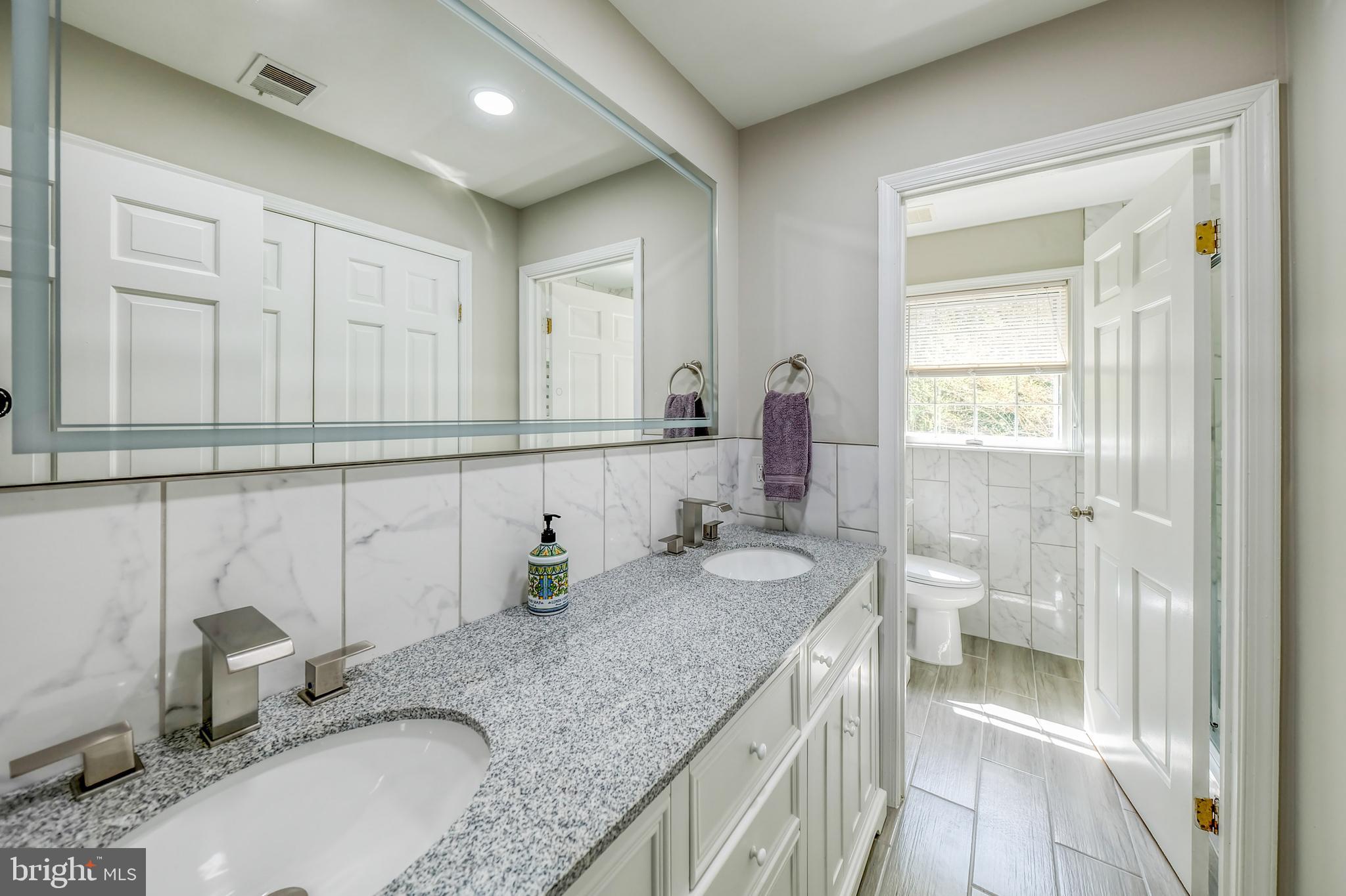 10525 SUMMERWIND LANE