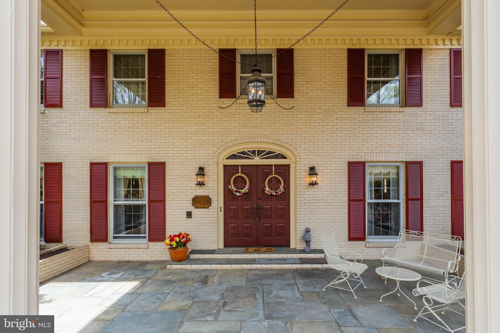 10525 SUMMERWIND LANE