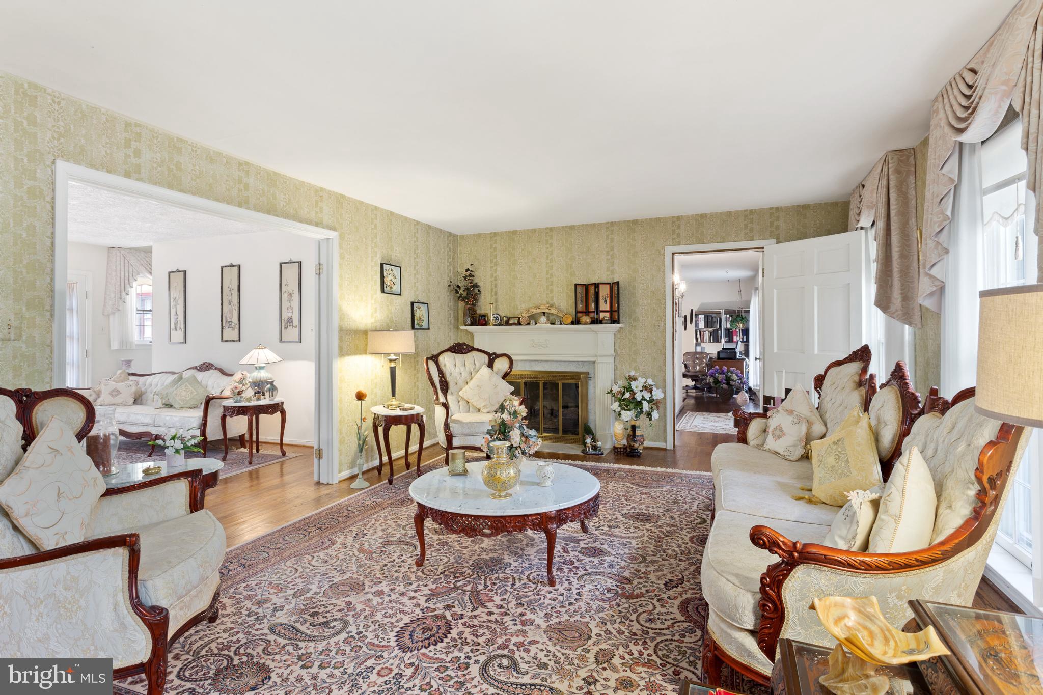 10525 SUMMERWIND LANE