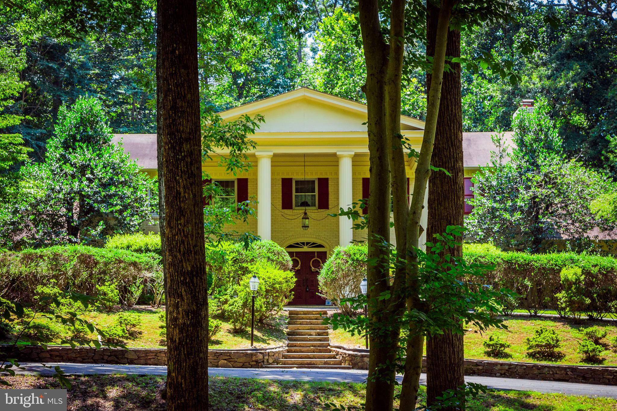 10525 SUMMERWIND LANE