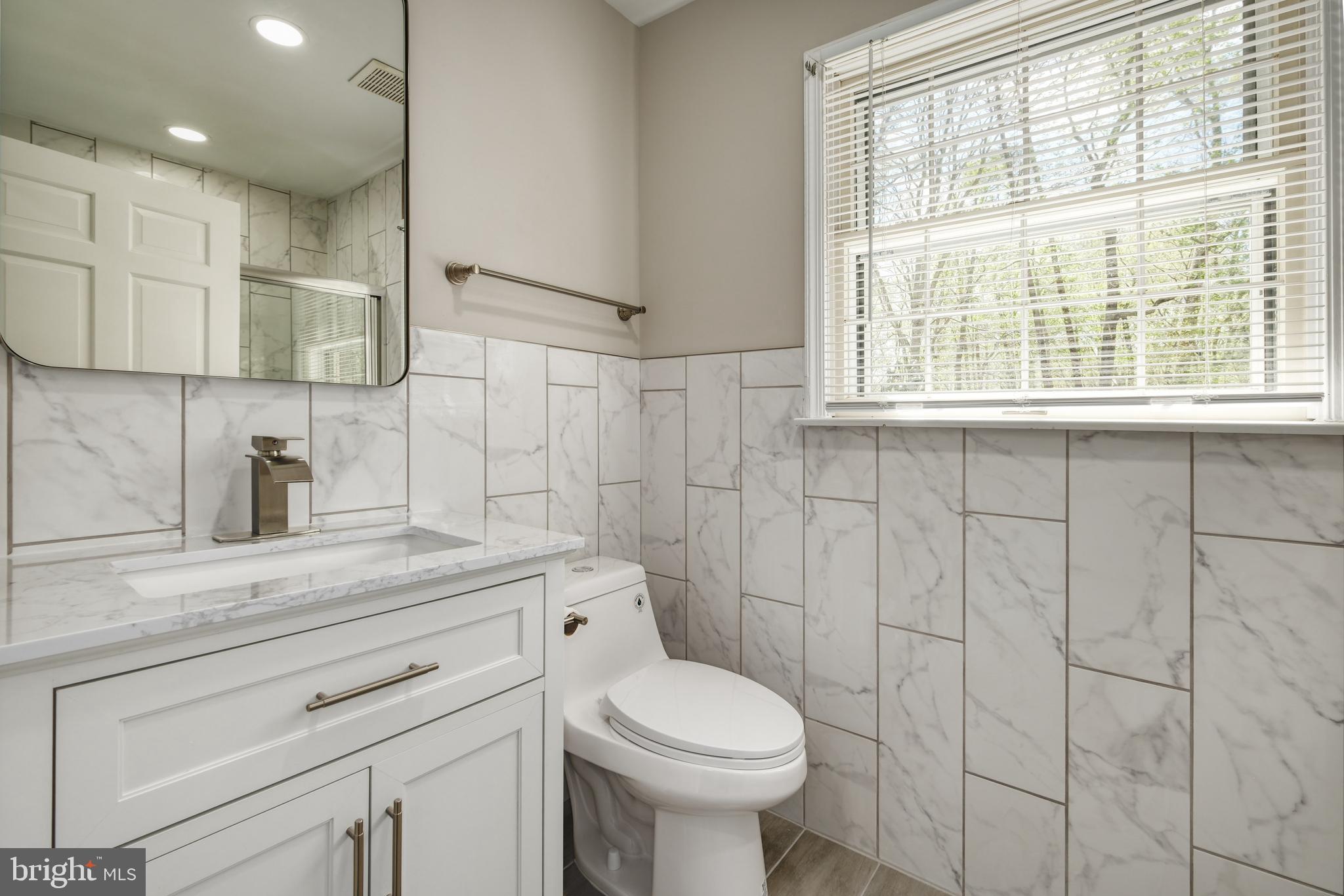 10525 SUMMERWIND LANE