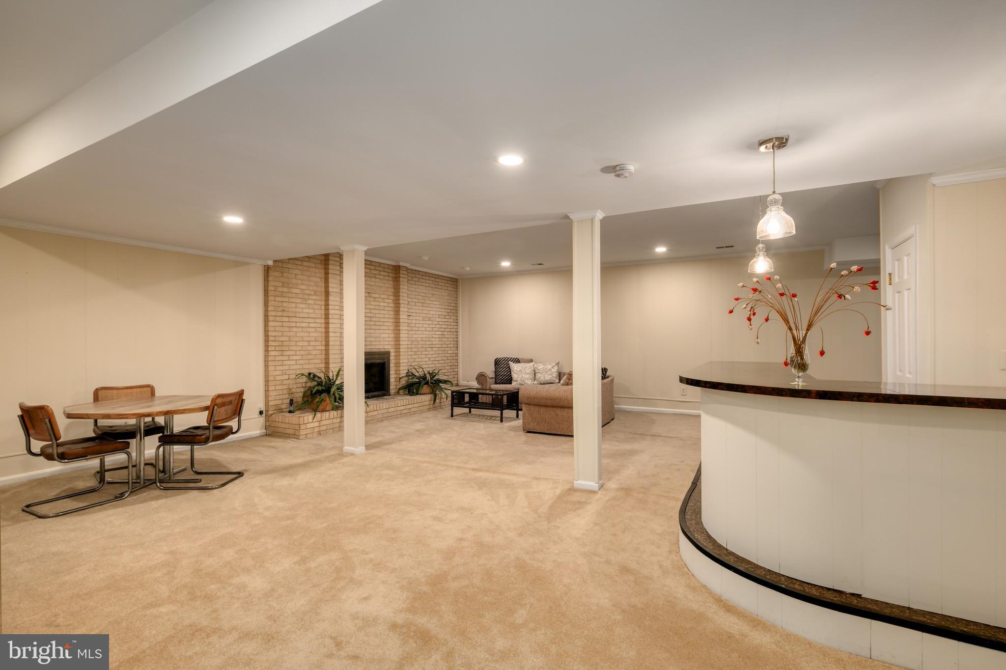 10525 SUMMERWIND LANE