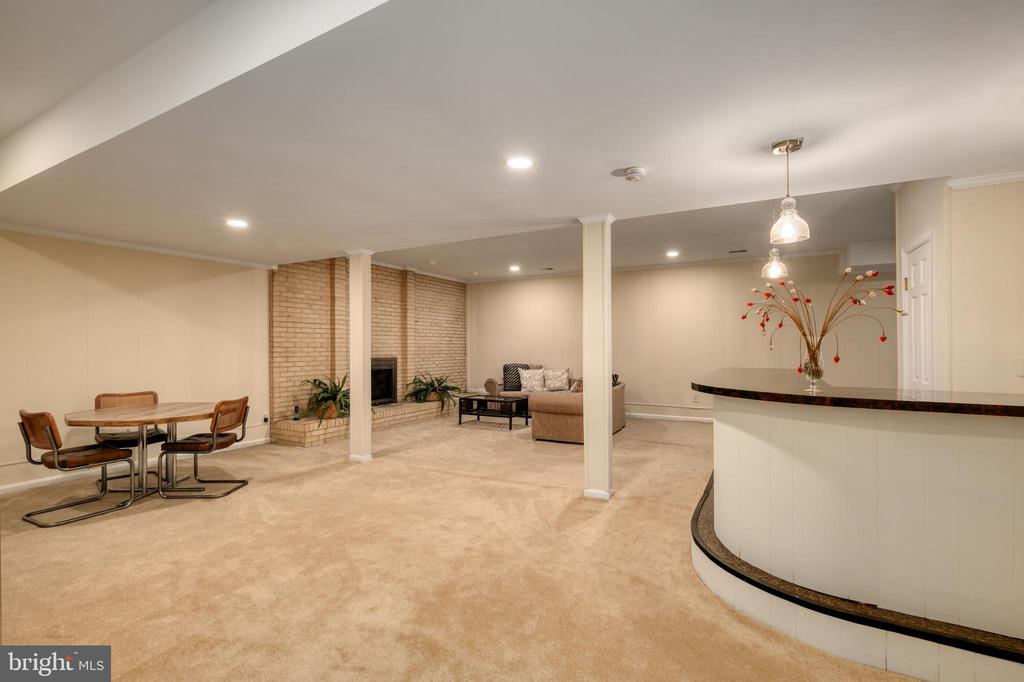 10525 SUMMERWIND LANE