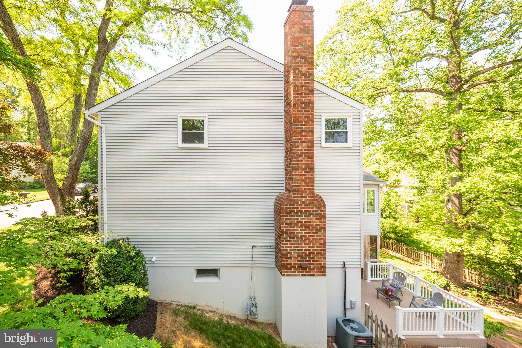 10222 STEAMBOAT LANDING LANE