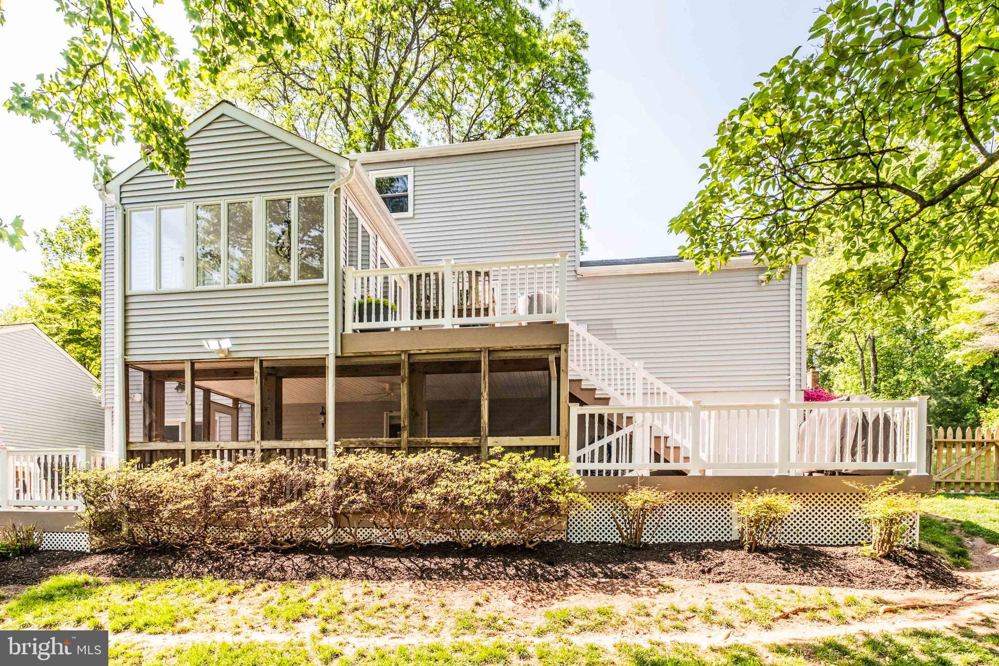 10222 STEAMBOAT LANDING LANE