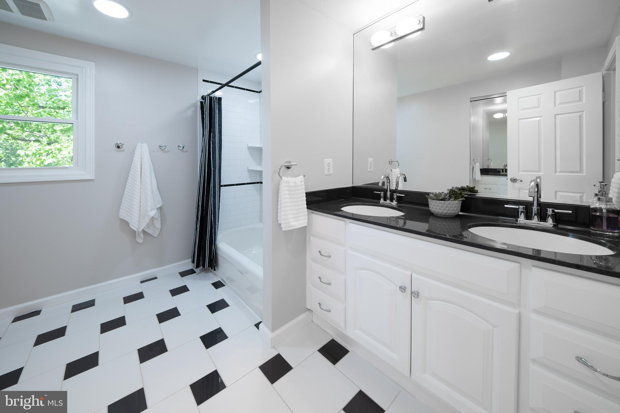 10222 STEAMBOAT LANDING LANE