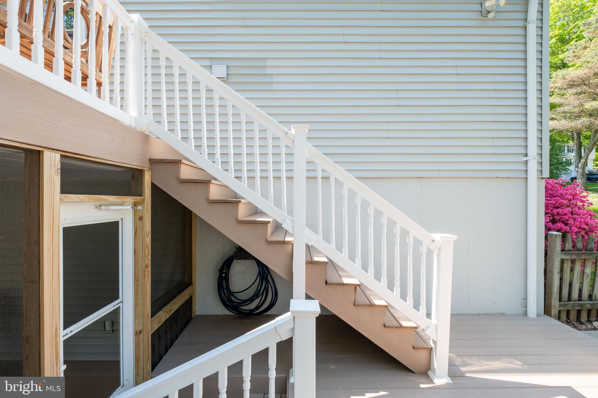 10222 STEAMBOAT LANDING LANE