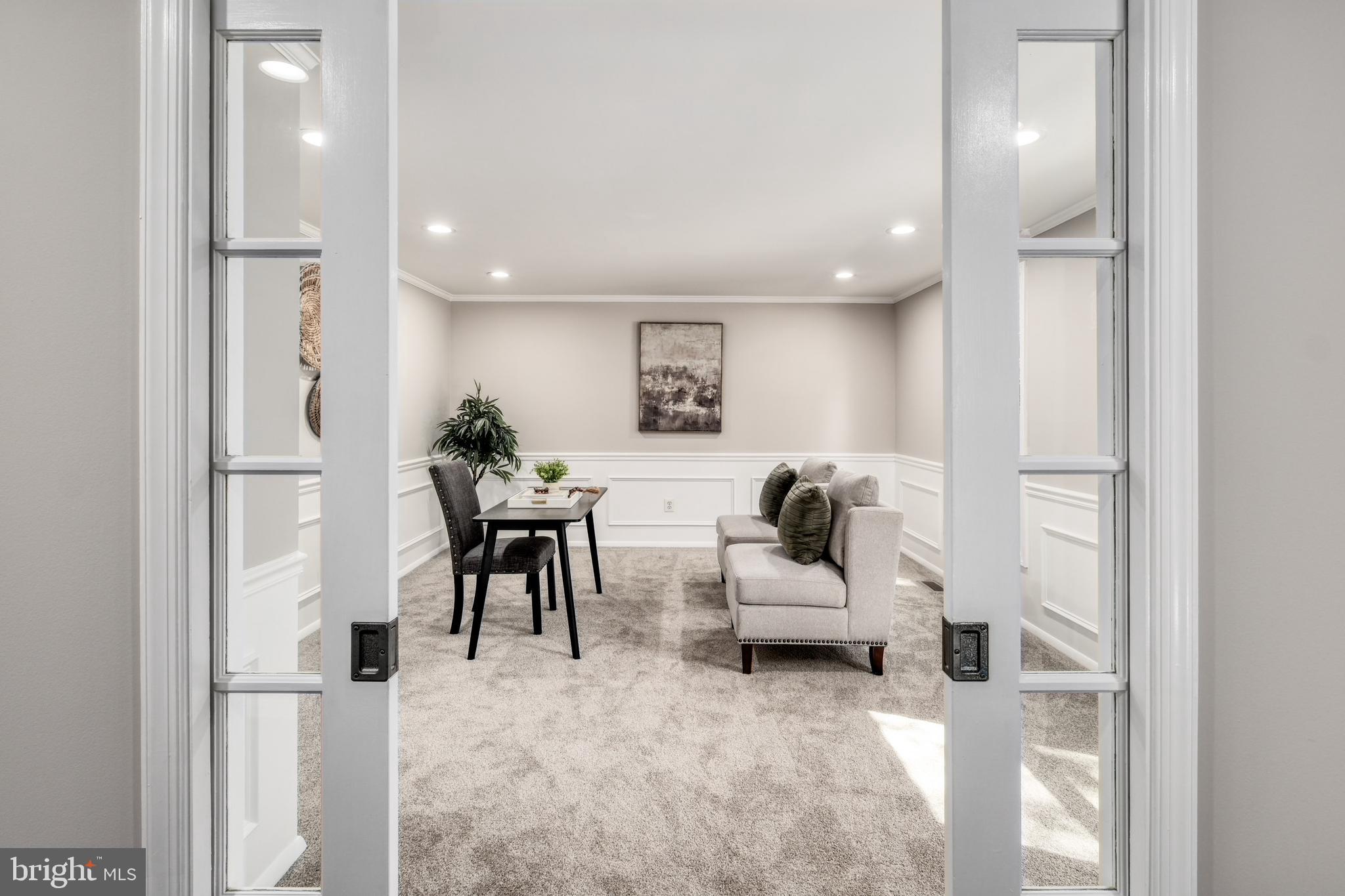 10222 STEAMBOAT LANDING LANE