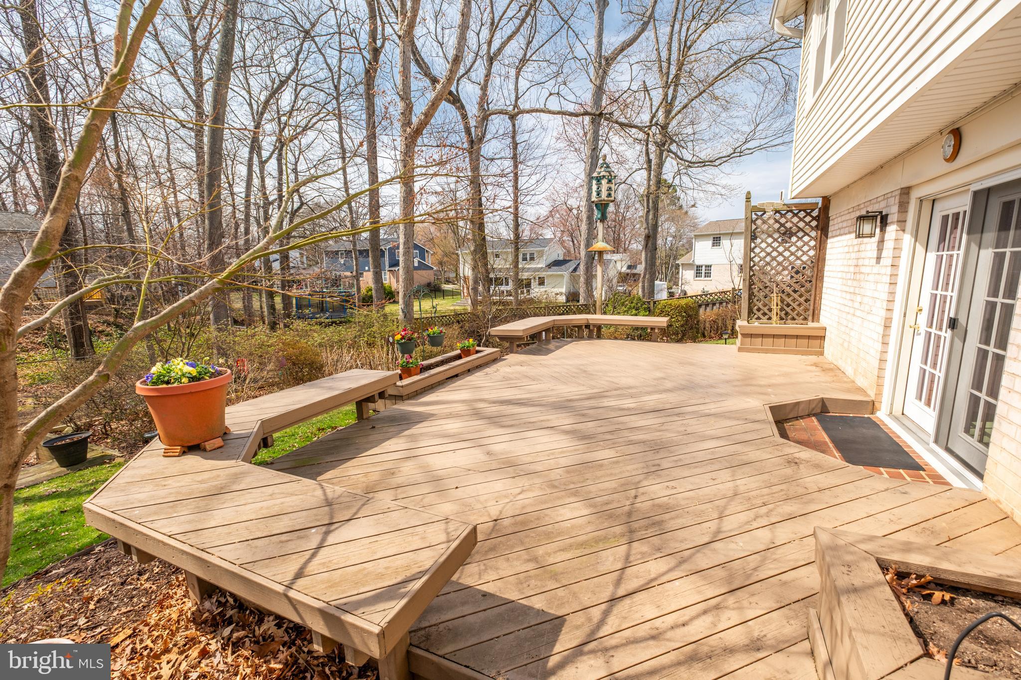 9121 DONNA DEAN DRIVE