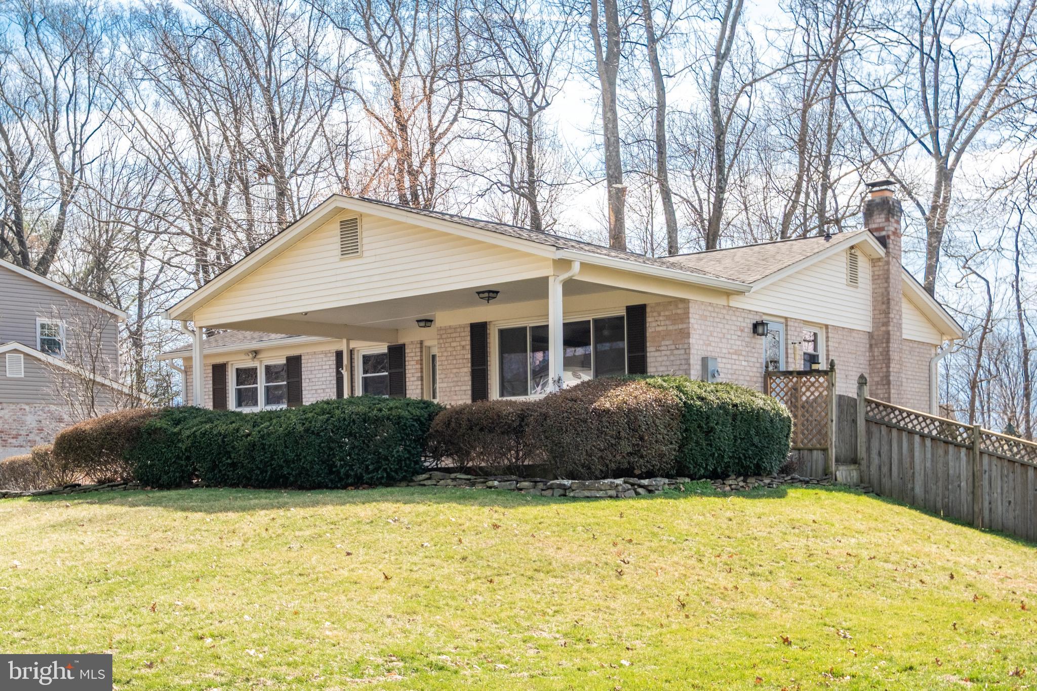 9121 DONNA DEAN DRIVE