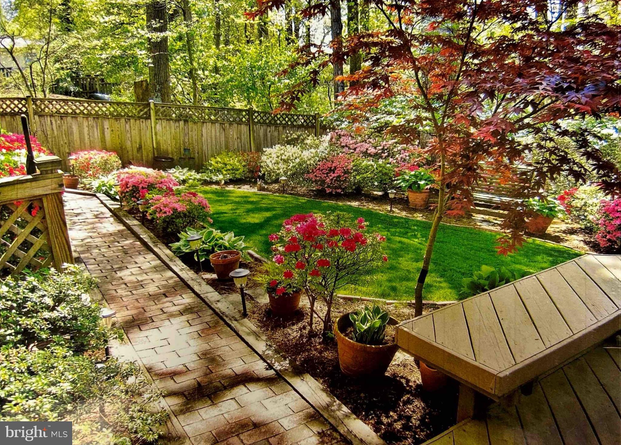 9121 DONNA DEAN DRIVE