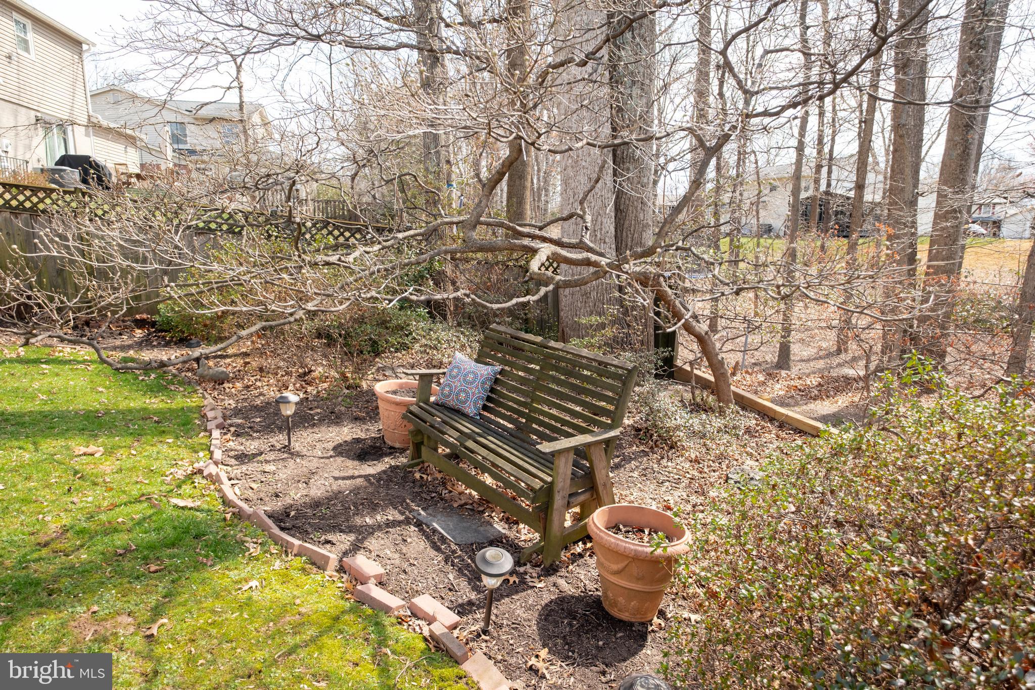 9121 DONNA DEAN DRIVE