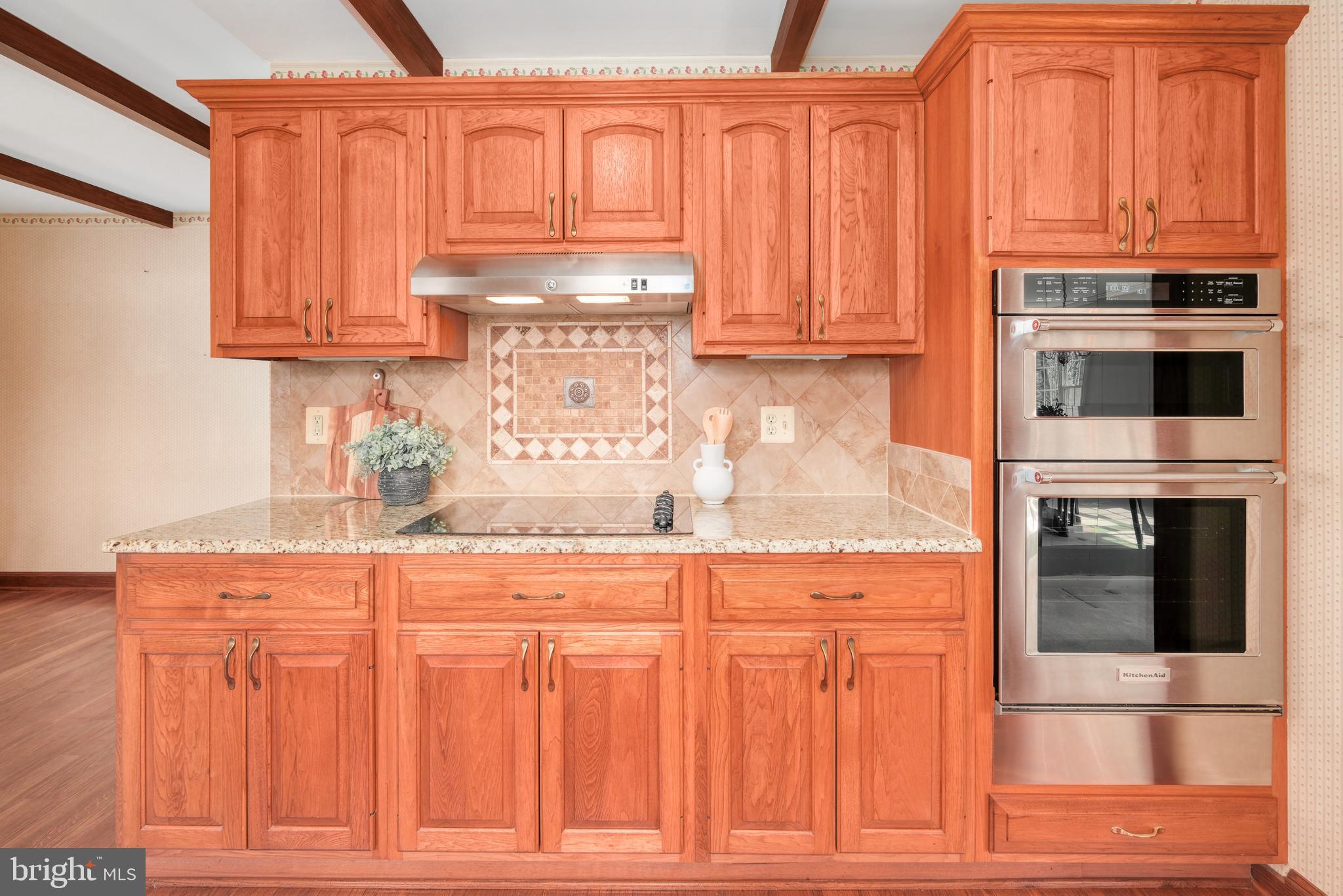 9121 DONNA DEAN DRIVE