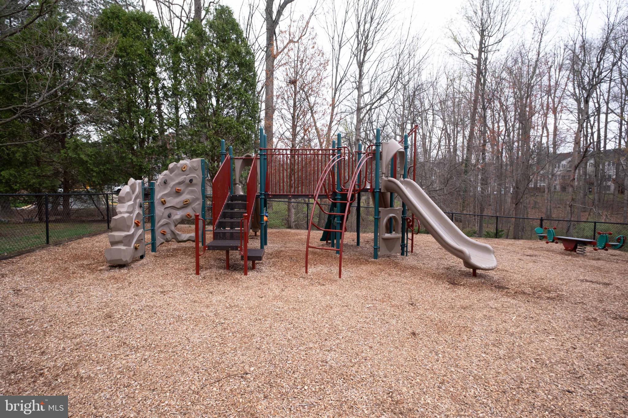 4132 FOUNTAINSIDE LANE 204