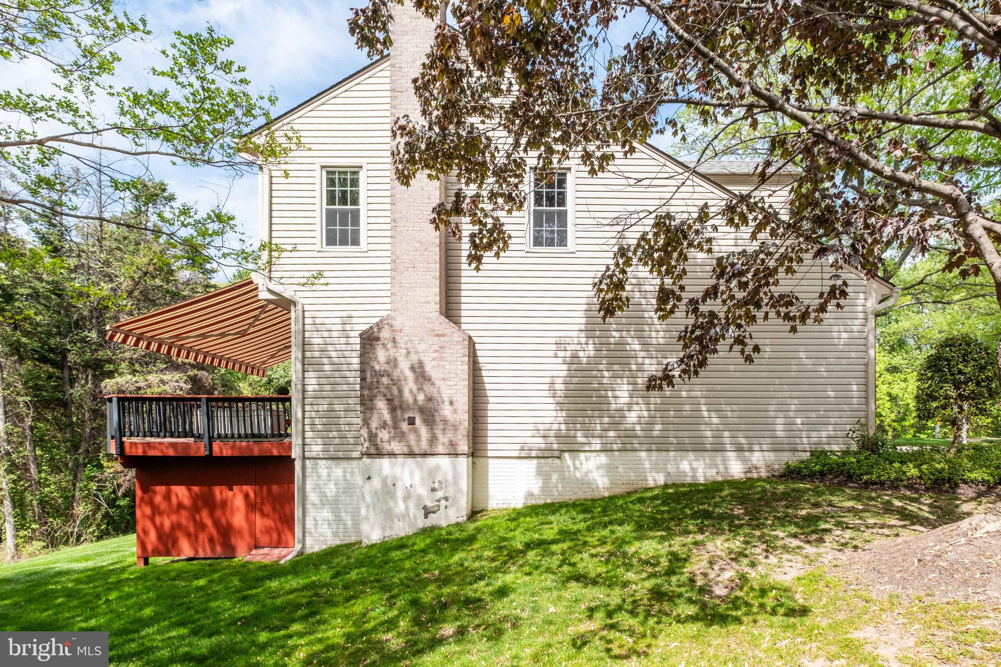 7904 WILLFIELD COURT