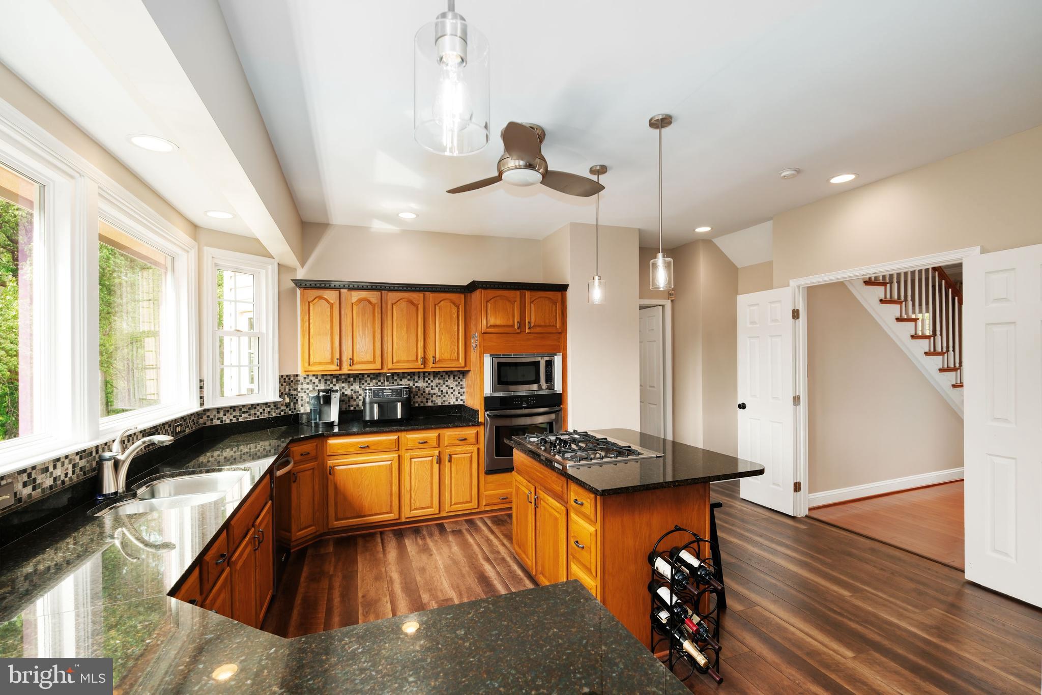 7904 WILLFIELD COURT