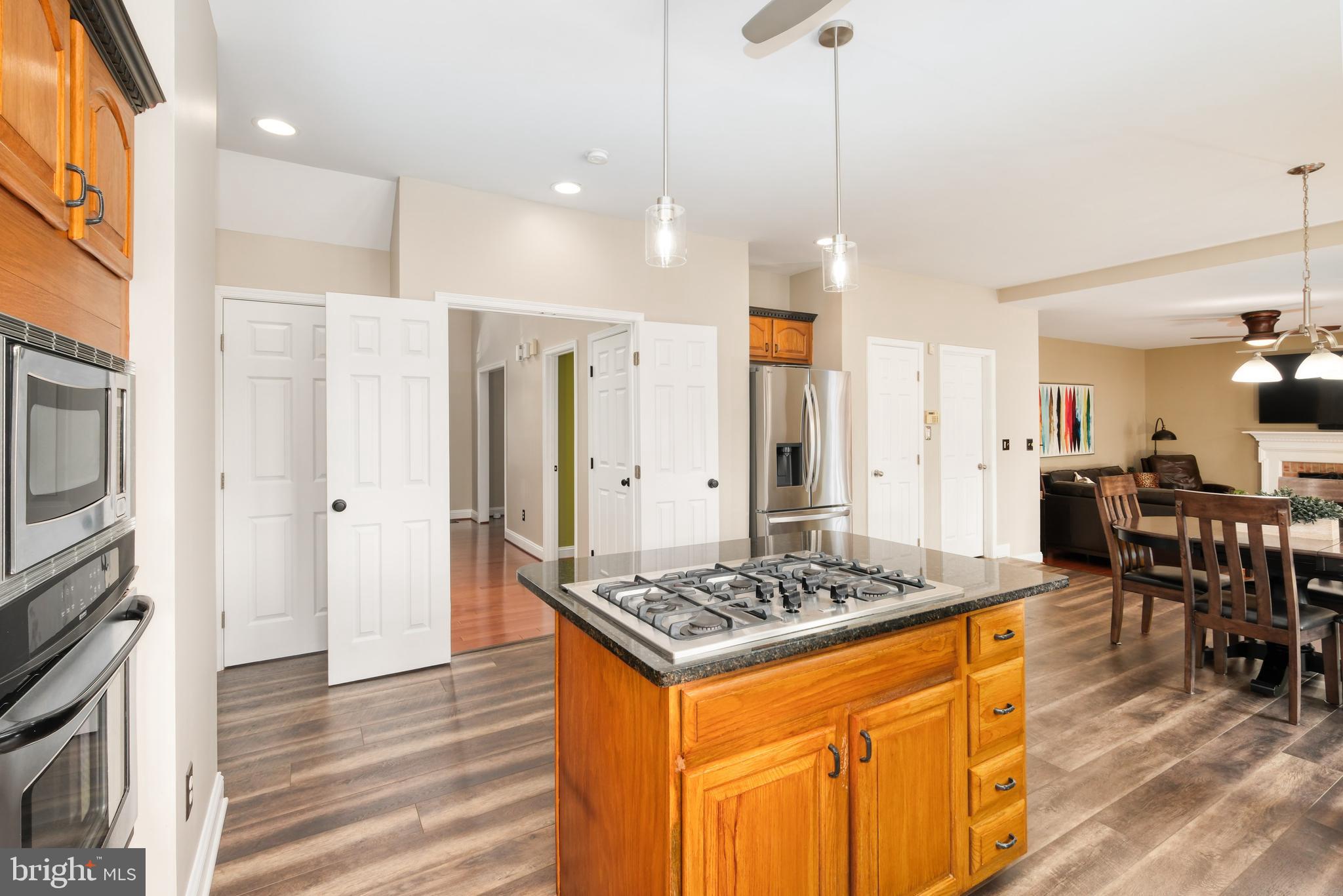 7904 WILLFIELD COURT