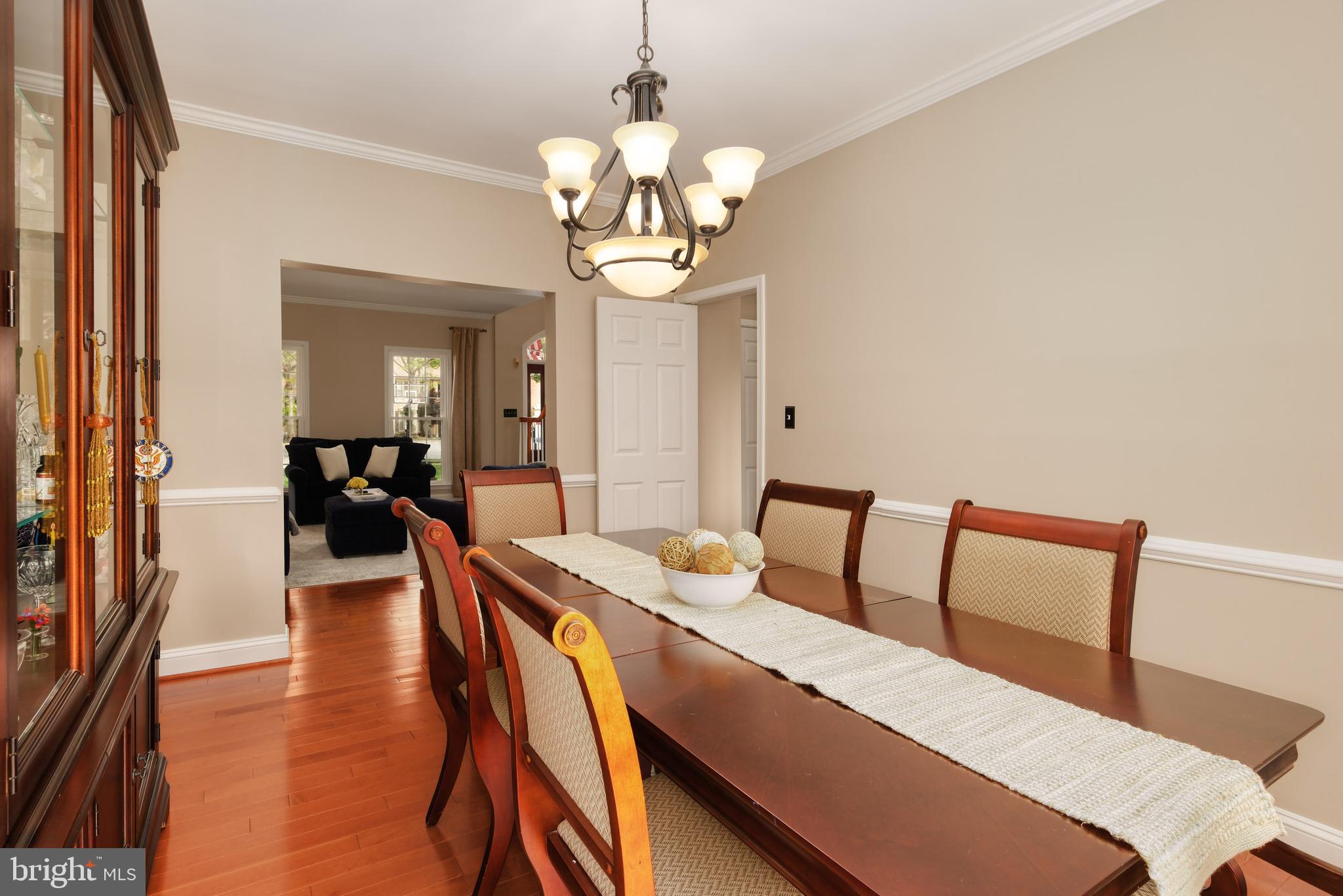 7904 WILLFIELD COURT