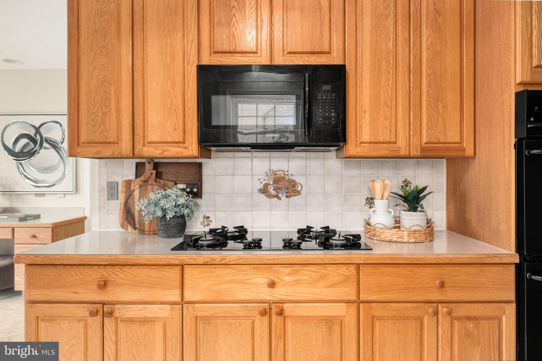 8709 POWDER HORN ROAD