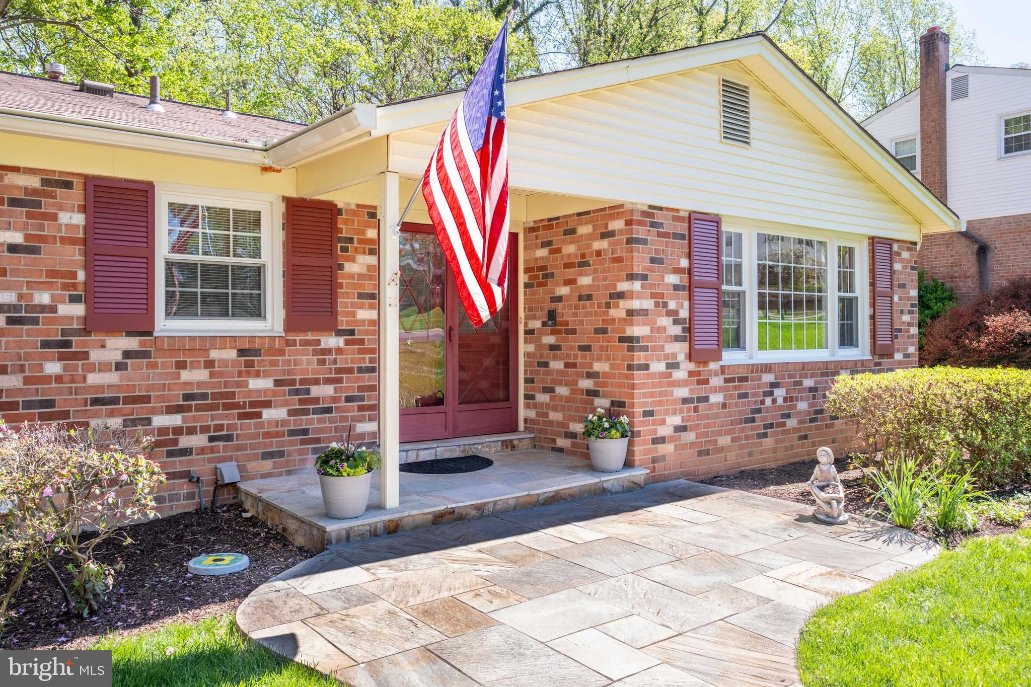 8709 POWDER HORN ROAD