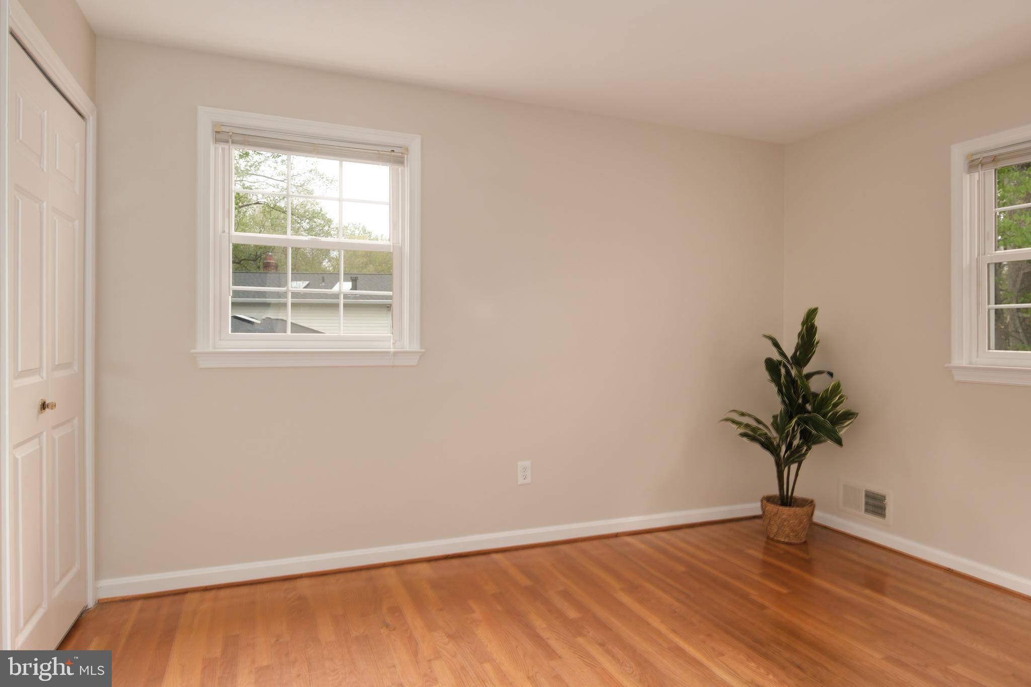 8709 POWDER HORN ROAD