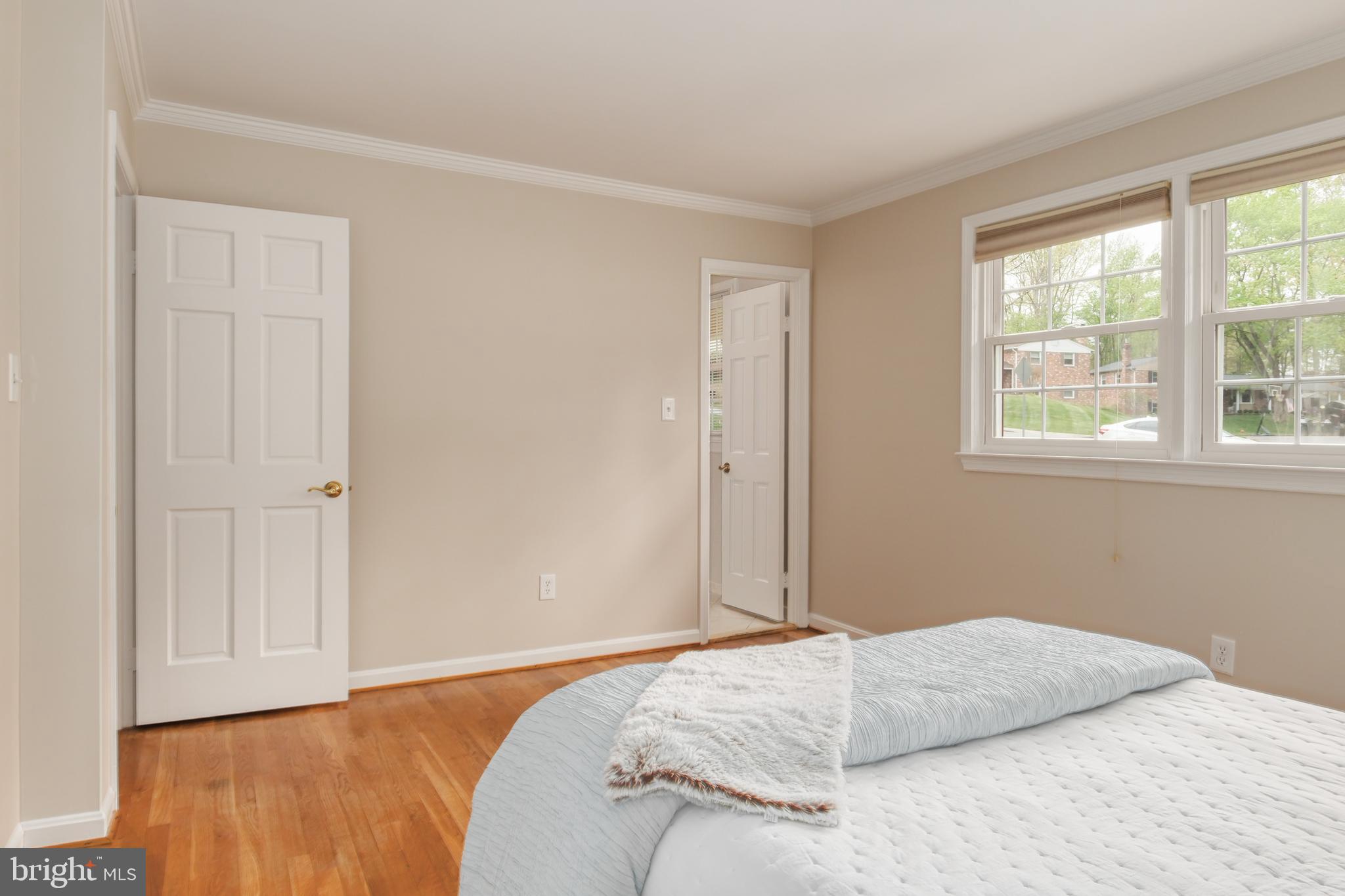 8709 POWDER HORN ROAD