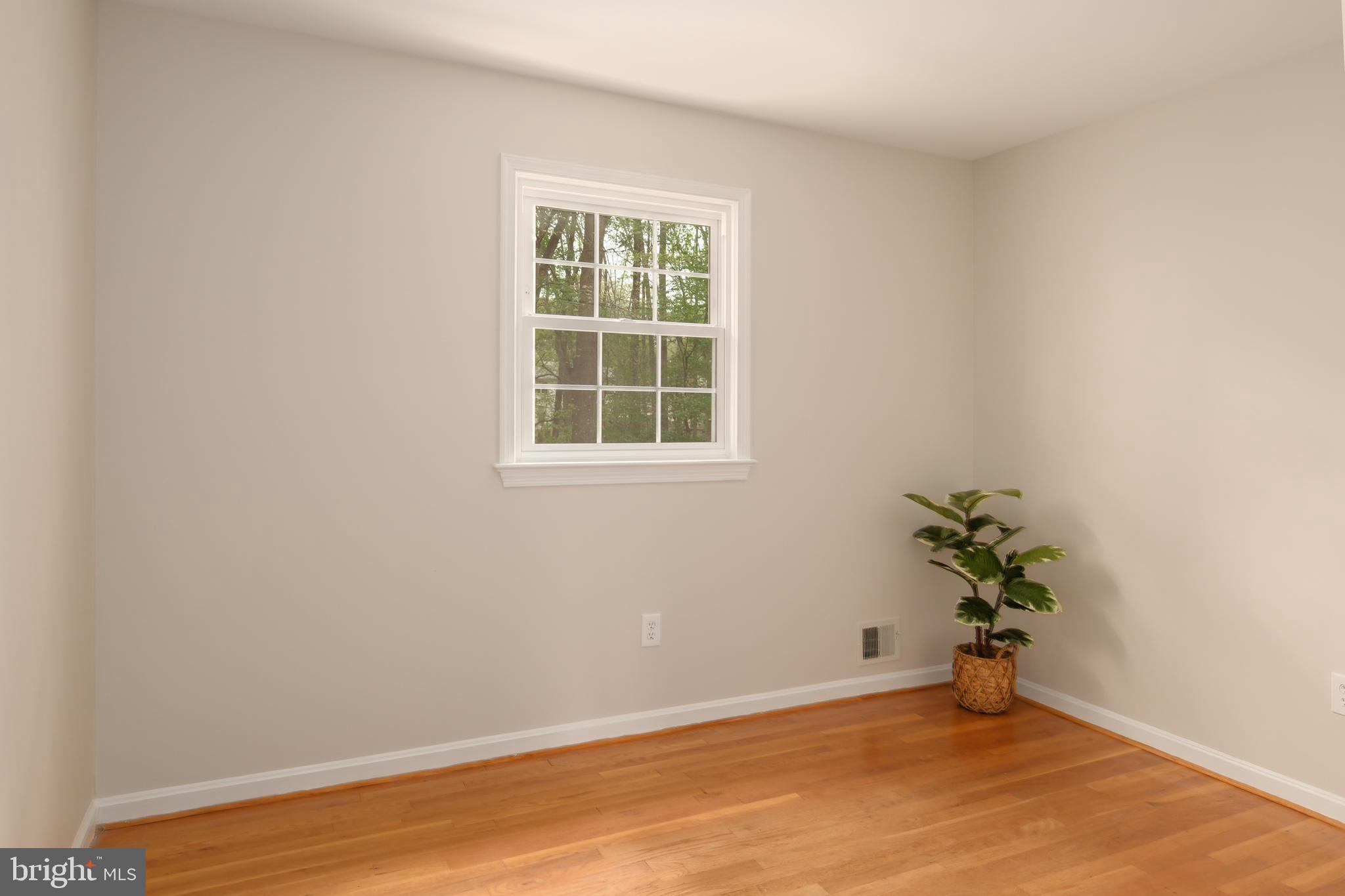 8709 POWDER HORN ROAD