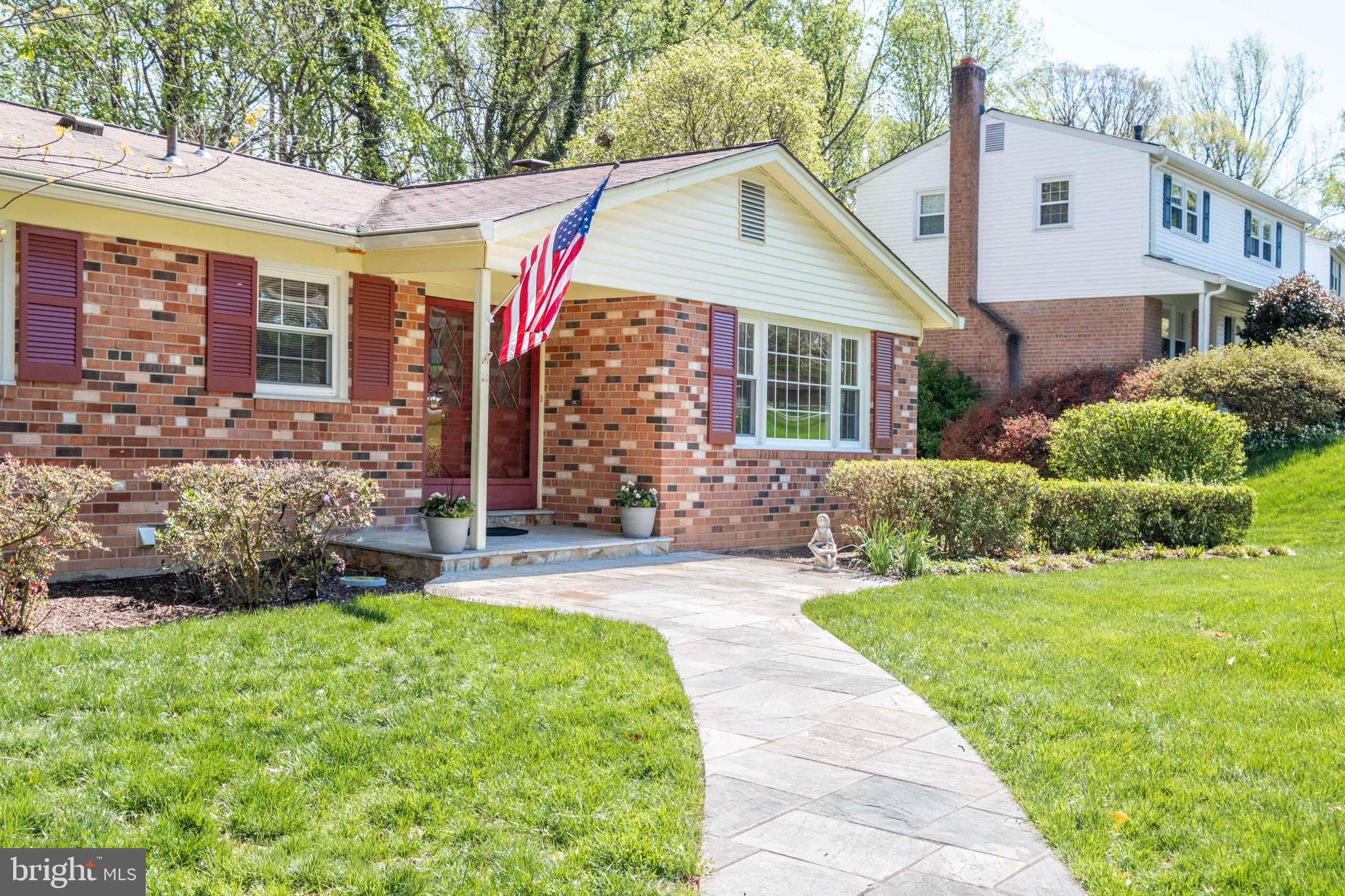 8709 POWDER HORN ROAD