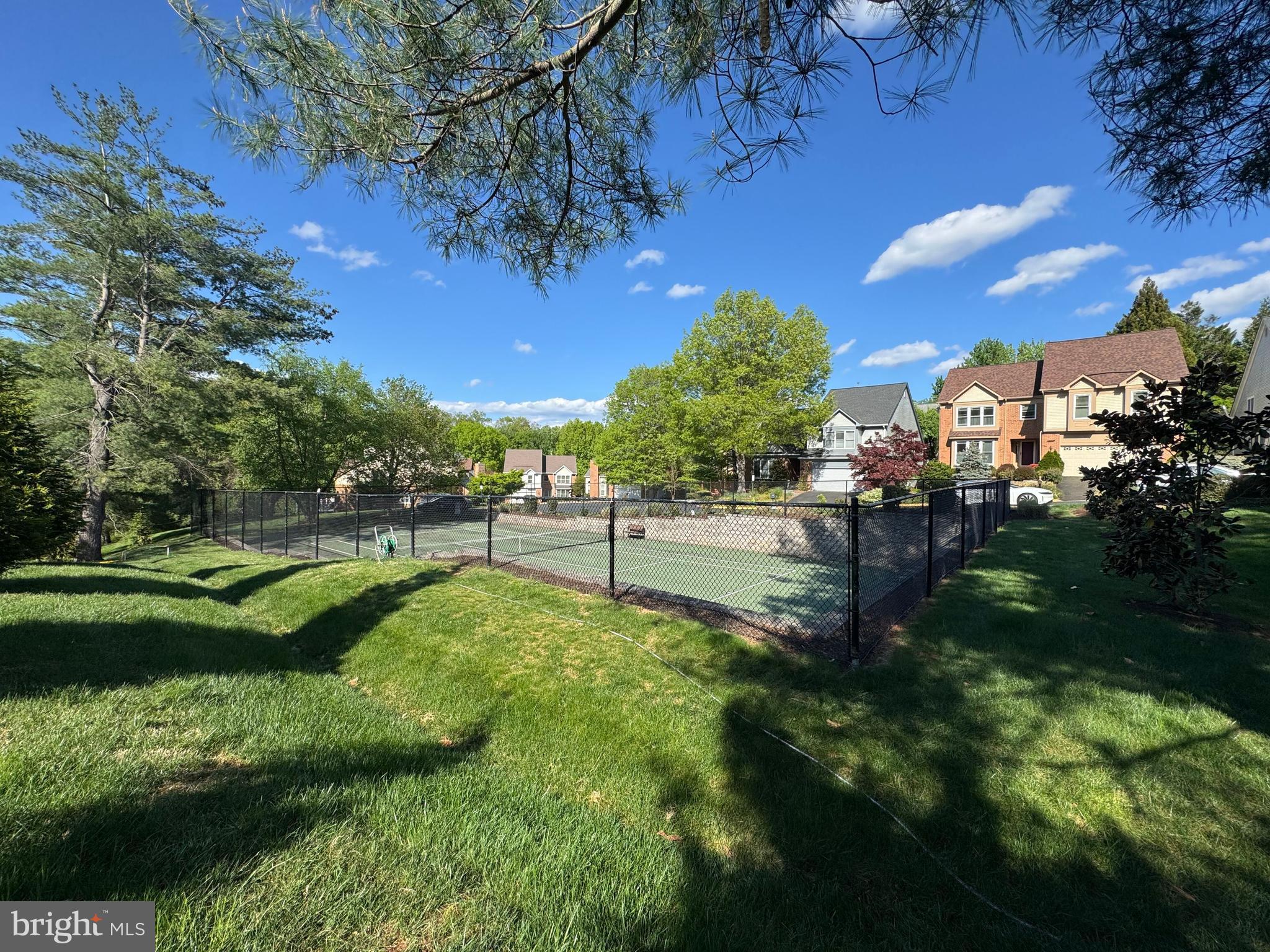 3424 SILVER MAPLE PLACE