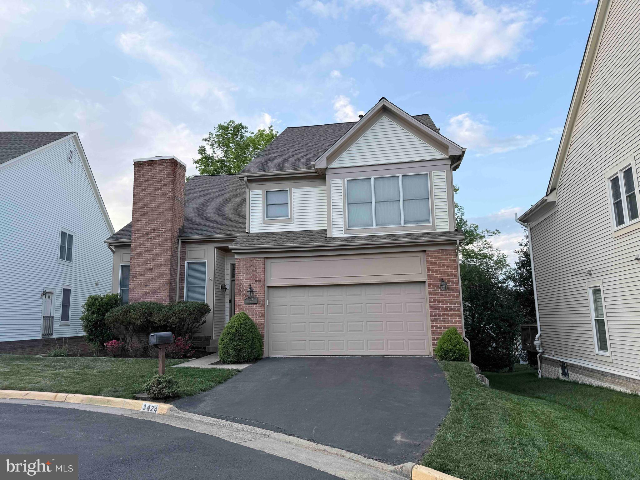 3424 SILVER MAPLE PLACE