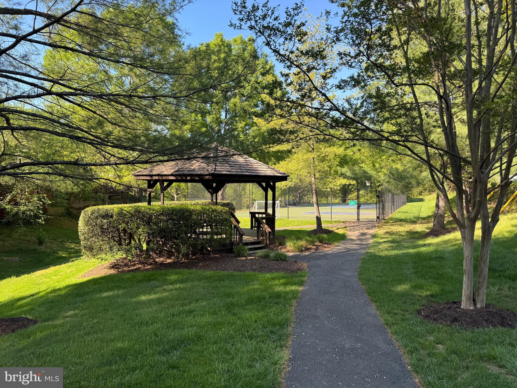 3424 SILVER MAPLE PLACE