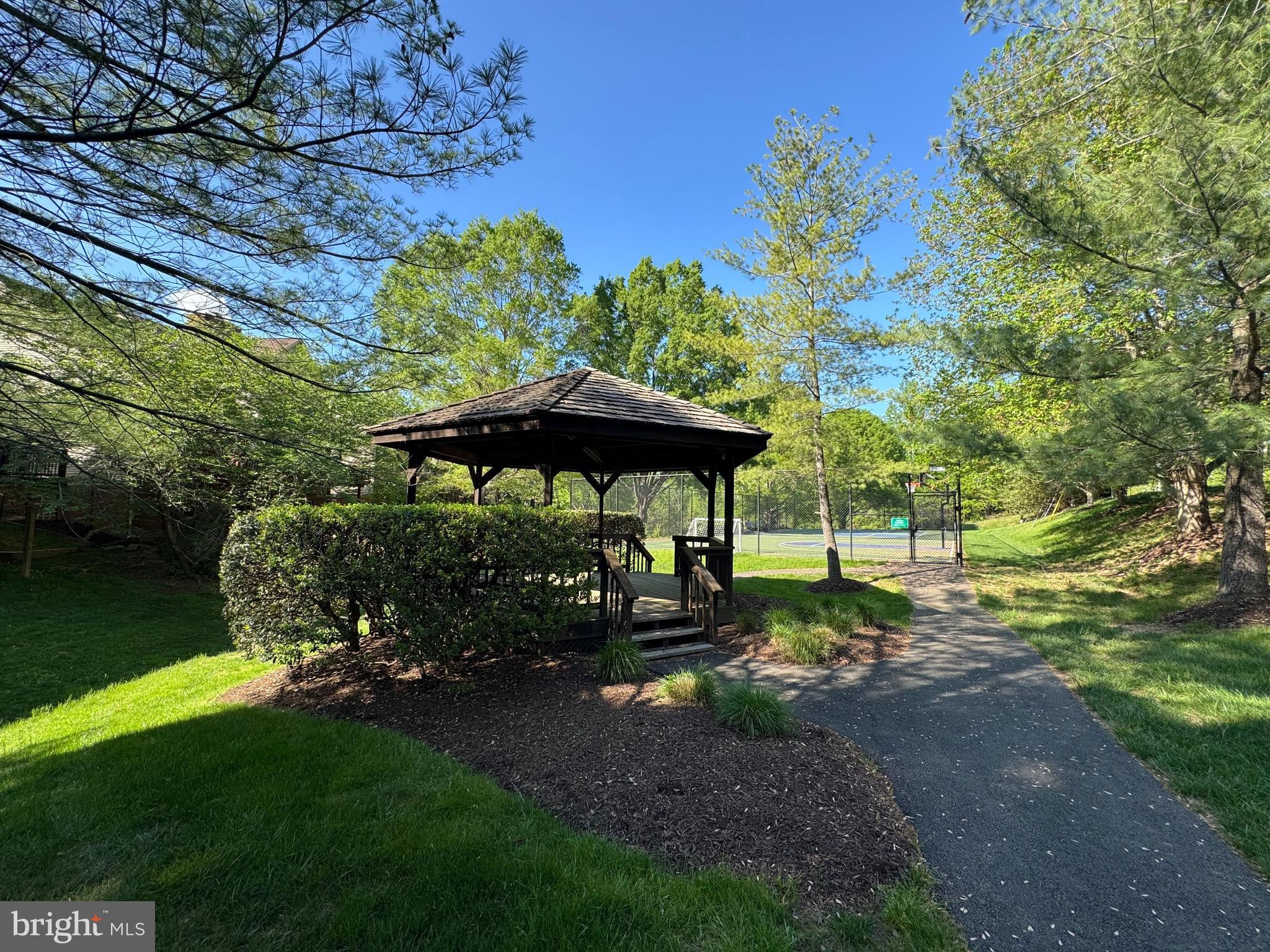 3424 SILVER MAPLE PLACE