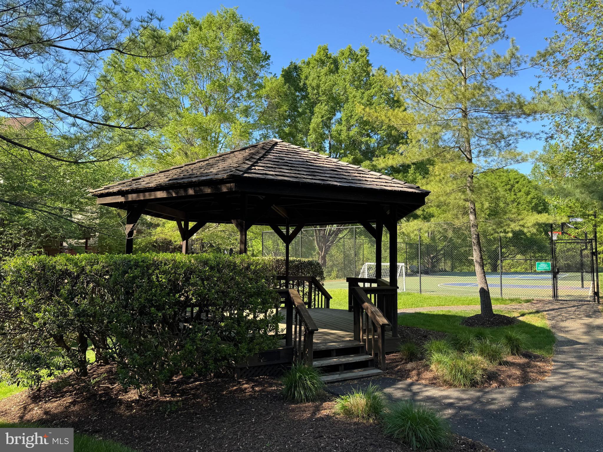 3424 SILVER MAPLE PLACE