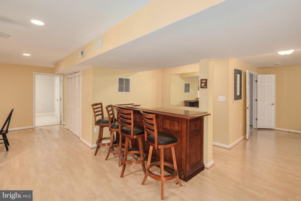 7811 THORNFIELD COURT