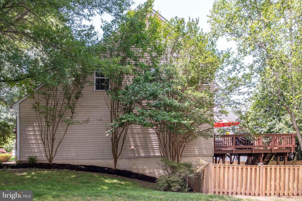 7811 THORNFIELD COURT