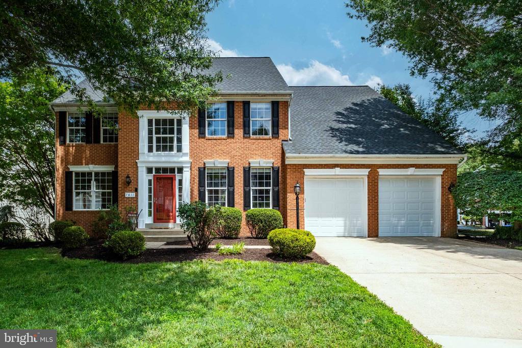 7811 THORNFIELD COURT