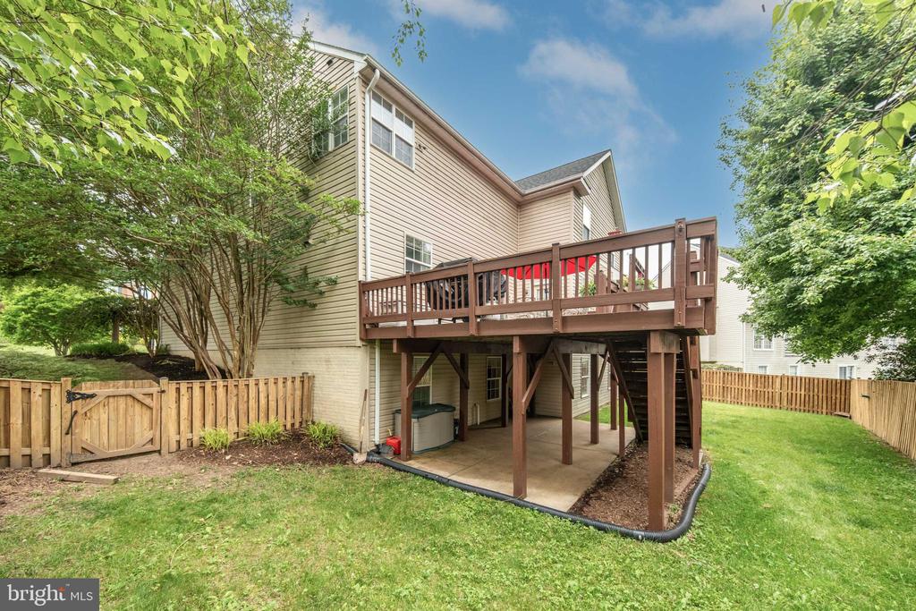 7811 THORNFIELD COURT