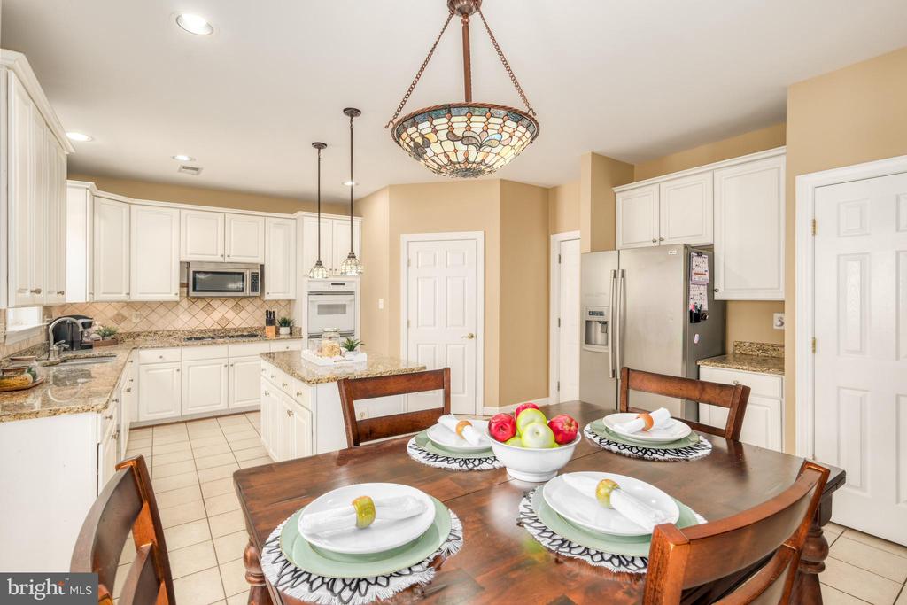 7811 THORNFIELD COURT